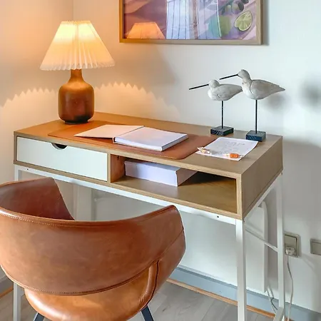 Stunning In Lägenhet Knebel