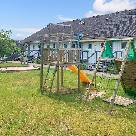 Stunning In Lägenhet Knebel